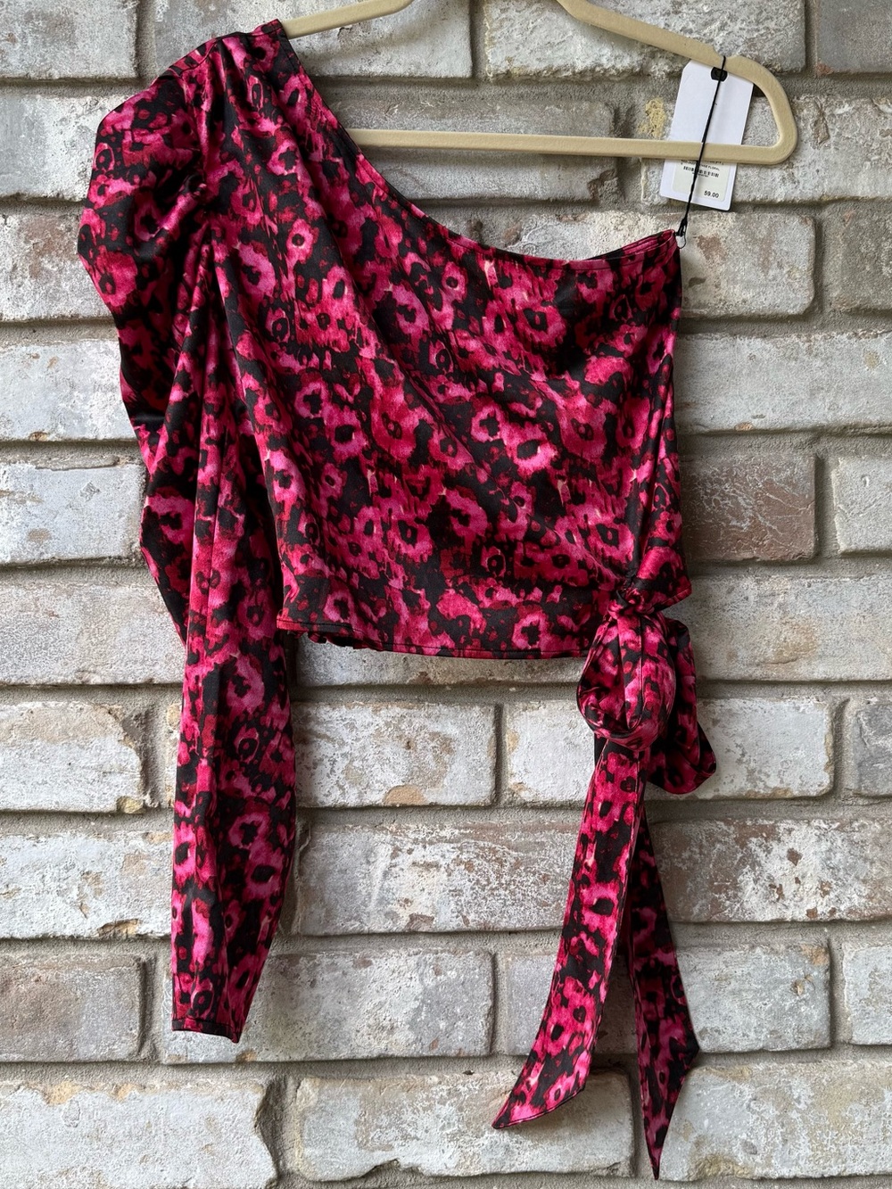 Leith Red Jazzy Dense Floral One Shoulder Sleeve Top